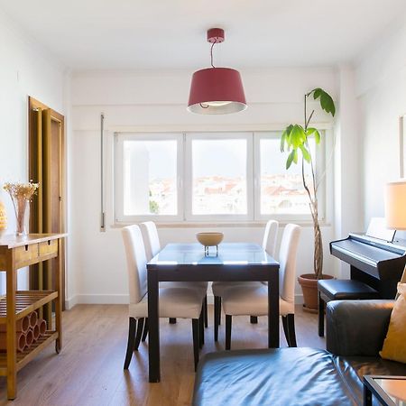 Apartamento central e confortável junto ao bairro da Graça Lisboa Extérieur photo